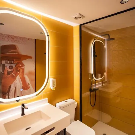 מלון Sholeo Gigantes (adults Only) 3*