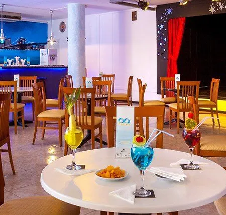 Sholeo Gigantes (adults Only)