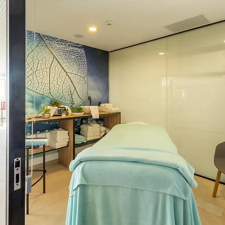 Sholeo Gigantes (adults Only)