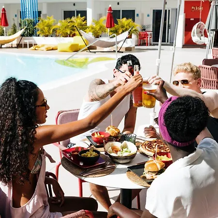 فندق Sholeo Gigantes (adults Only) 3*