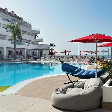 Sholeo Gigantes (adults Only) 3*