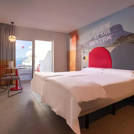 Sholeo Gigantes (adults Only) 3*