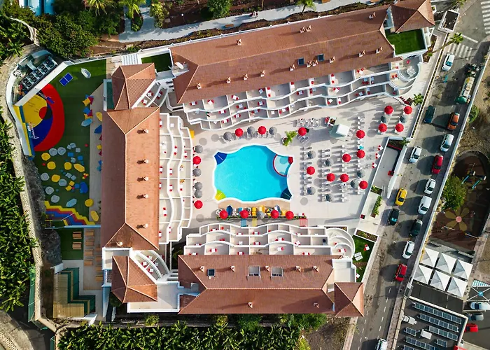 Sholeo Gigantes (adults Only)